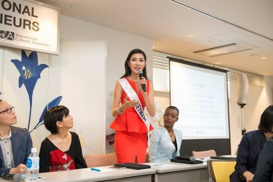Trong suốt những ngày diễn ra cuộc thi, Thúy Vân luôn là người được chọn đại diện thuyết trình hay tham gia các cuộc thảo luận, hội họp.